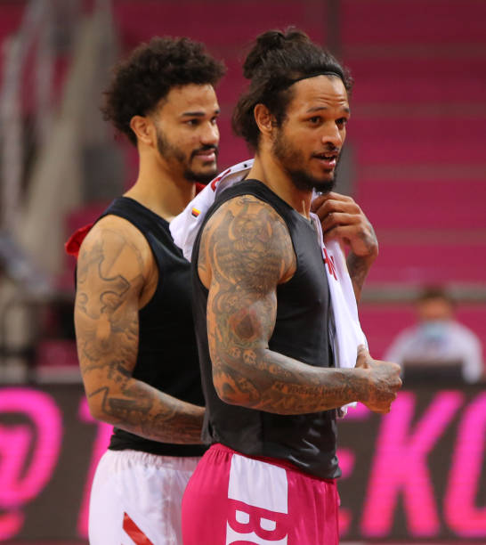 但随着篮球 但随着篮球